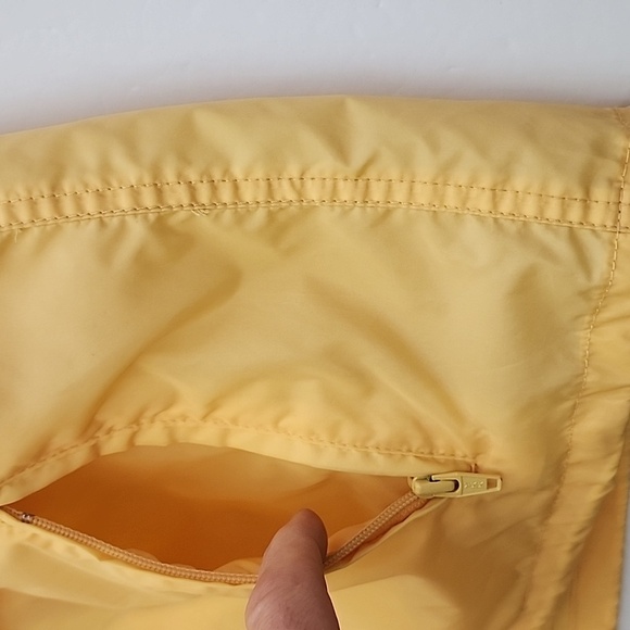 Eddie Bauer Women's Yellow Hooded  Raincoat Mesh Lining Pockets Size Small - Picture 10 of 16